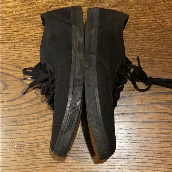 Black lace up Vans - Picture 3 of 4